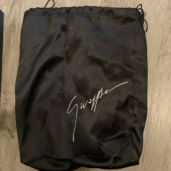 Giuseppe Zanotti Flat toe loop sandals with magnetic crystal tie ups. - Picture 7 of 9